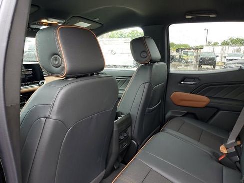 New 2026 GMC Canyon AT4 AWD/4WD image 10