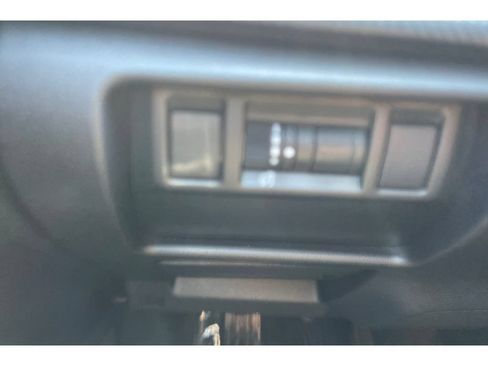 Certified 2024 Subaru Crosstrek 2.5i Wilderness w/ Crosstrek Mirror Package AWD/4WD image 39