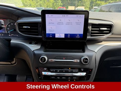Used 2020 Ford Explorer XLT w/ Equipment Group 202A AWD/4WD image 17