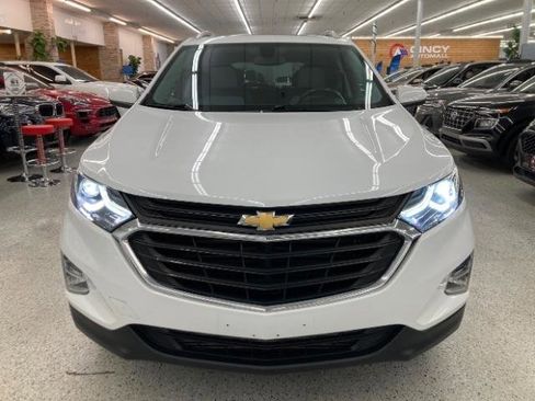 Used 2019 Chevrolet Equinox LT AWD/4WD image 2