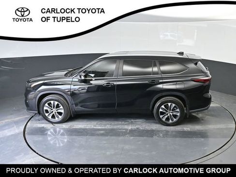 Used 2024 Toyota Highlander XLE image 41