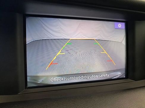 Used 2018 INFINITI QX30 AWD image 15