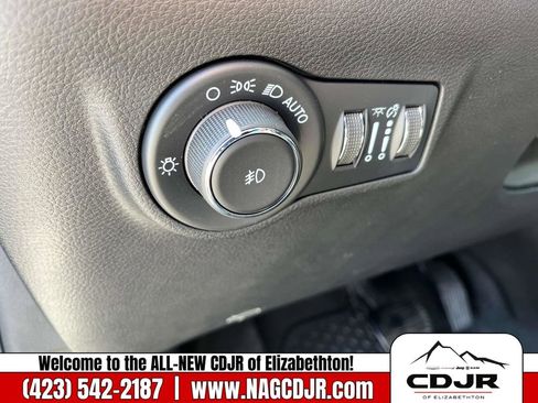 New 2022 Jeep Compass Latitude w/ Convenience Group image 26