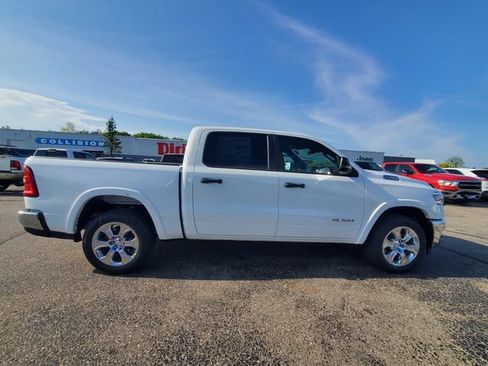 New 2026 RAM 1500 Big Horn AWD/4WD image 9
