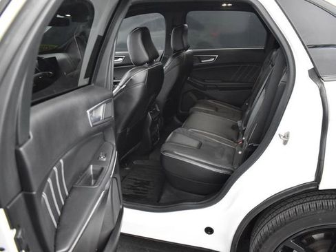 Used 2024 Ford Edge ST w/ Equipment Group 401A image 32