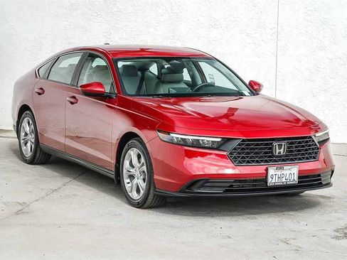 Certified 2024 Honda Accord LX image 3