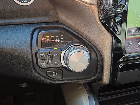 Used 2021 RAM 1500 Laramie image 31