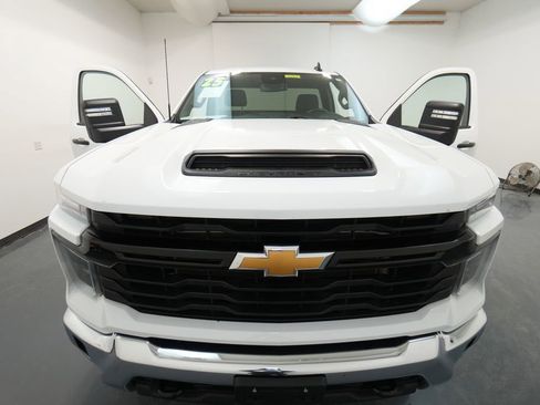Used 2025 Chevrolet Silverado 2500 W/T w/ WT Convenience Package image 23