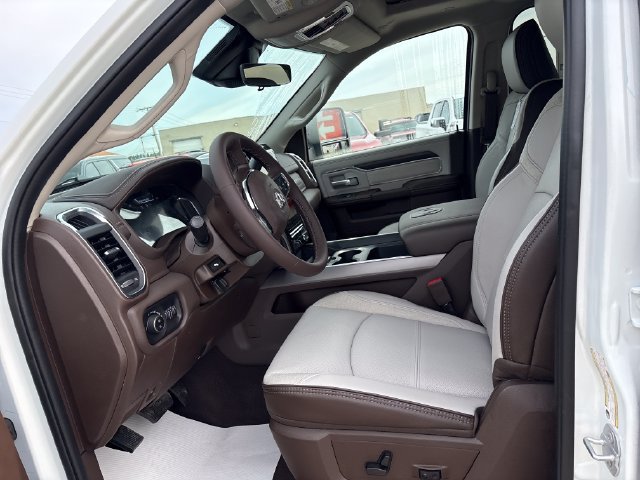 New 2027 RAM 2500 Laramie AWD/4WD image 8