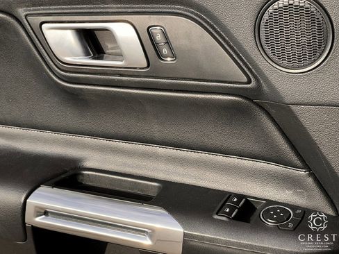 Used 2022 Ford Mustang Premium image 21