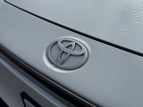 Used 2024 Toyota bZ4X FWD image 4