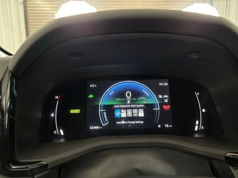 Used 2025 Toyota Camry LE image 18