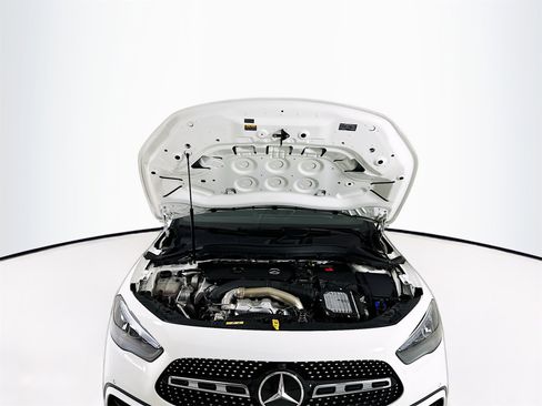 Certified 2025 Mercedes-Benz GLA 250 image 31