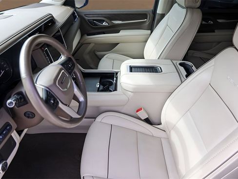 Used 2021 GMC Yukon Denali image 9