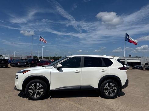 Certified 2023 Nissan Rogue SV FWD image 11