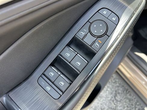 Certified 2024 Nissan Rogue SV w/ SV Premium Package AWD/4WD image 16