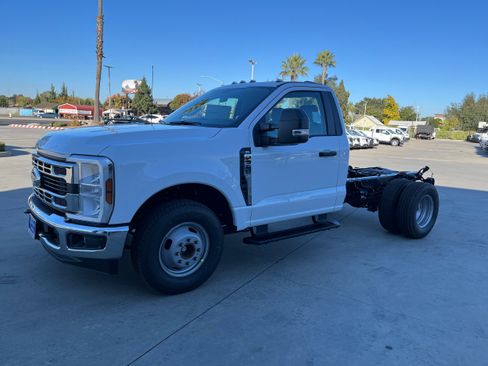 New 2026 Ford F350 XL w/ XL Chrome Package RWD image 1