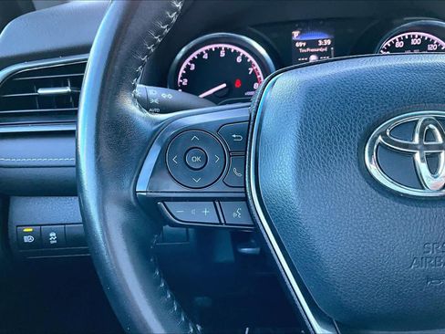 Used 2019 Toyota Camry SE image 20