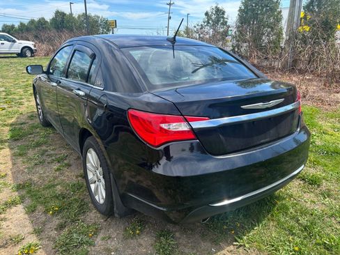 Used 2014 Chrysler 200 Limited w/ Sun/Sound Group image 7