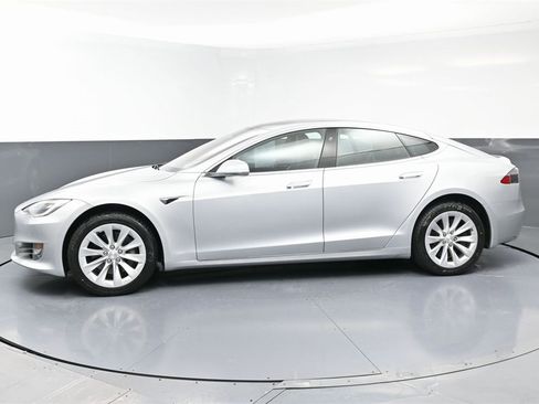 Used 2017 Tesla Model S 75 image 5