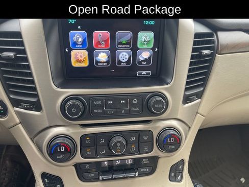 Used 2018 GMC Yukon Denali w/ Open Road Package AWD/4WD image 15