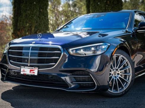 Used 2023 Mercedes-Benz S 500 4MATIC w/ AMG Line image 2