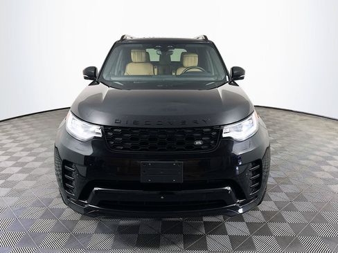 Used 2024 Land Rover Discovery Dynamic SE AWD/4WD image 2
