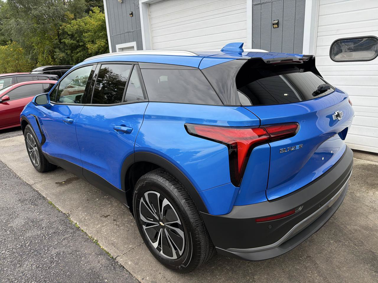 Used 2025 Chevrolet Blazer EV LT AWD/4WD image 6