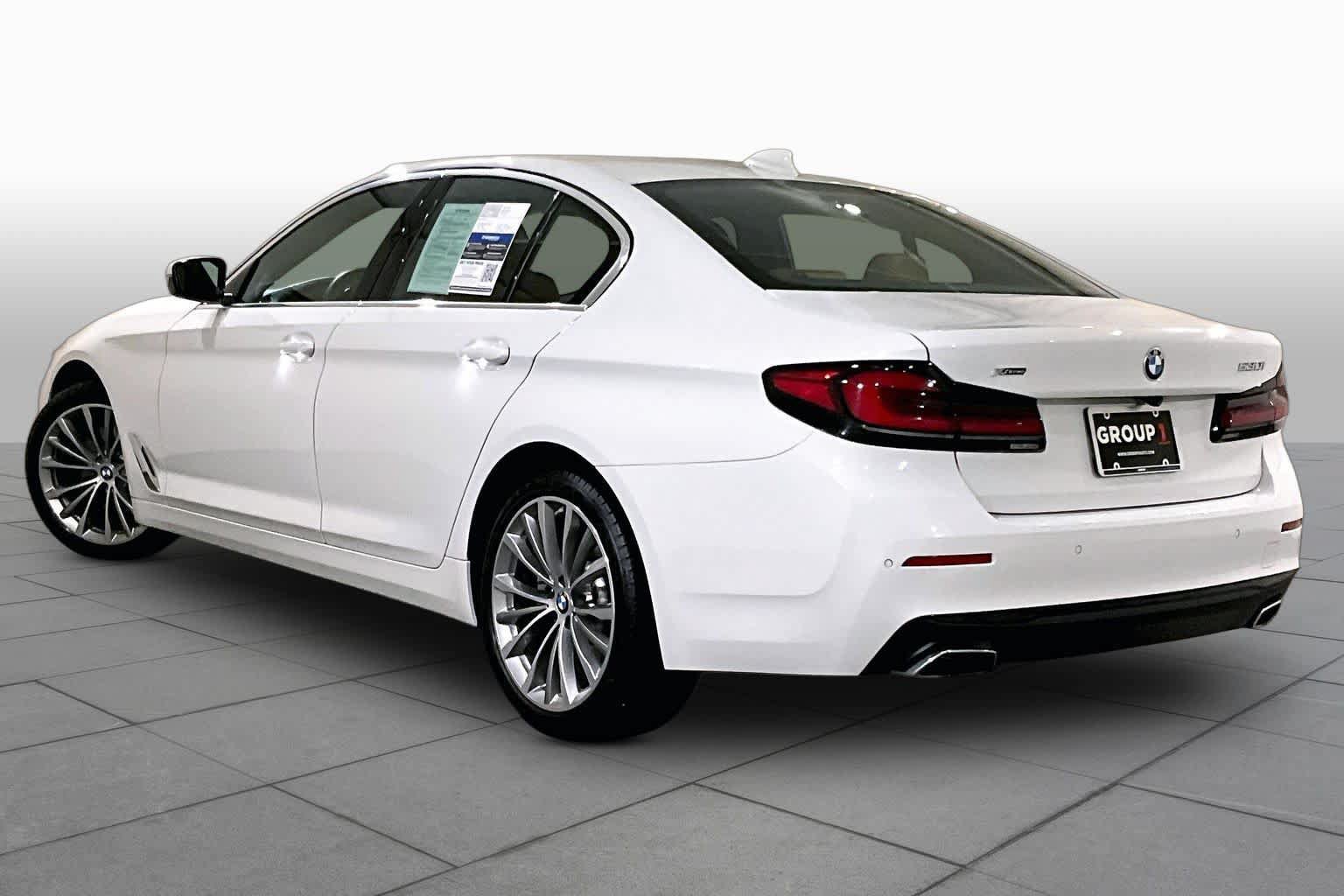Used 2023 BMW 530i xDrive w/ Premium Package AWD/4WD image 11
