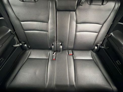 Used 2017 Honda Pilot Touring image 23