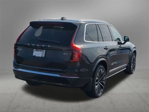 New 2026 Volvo XC90 B6 Plus w/ Protection Package Premier image 6