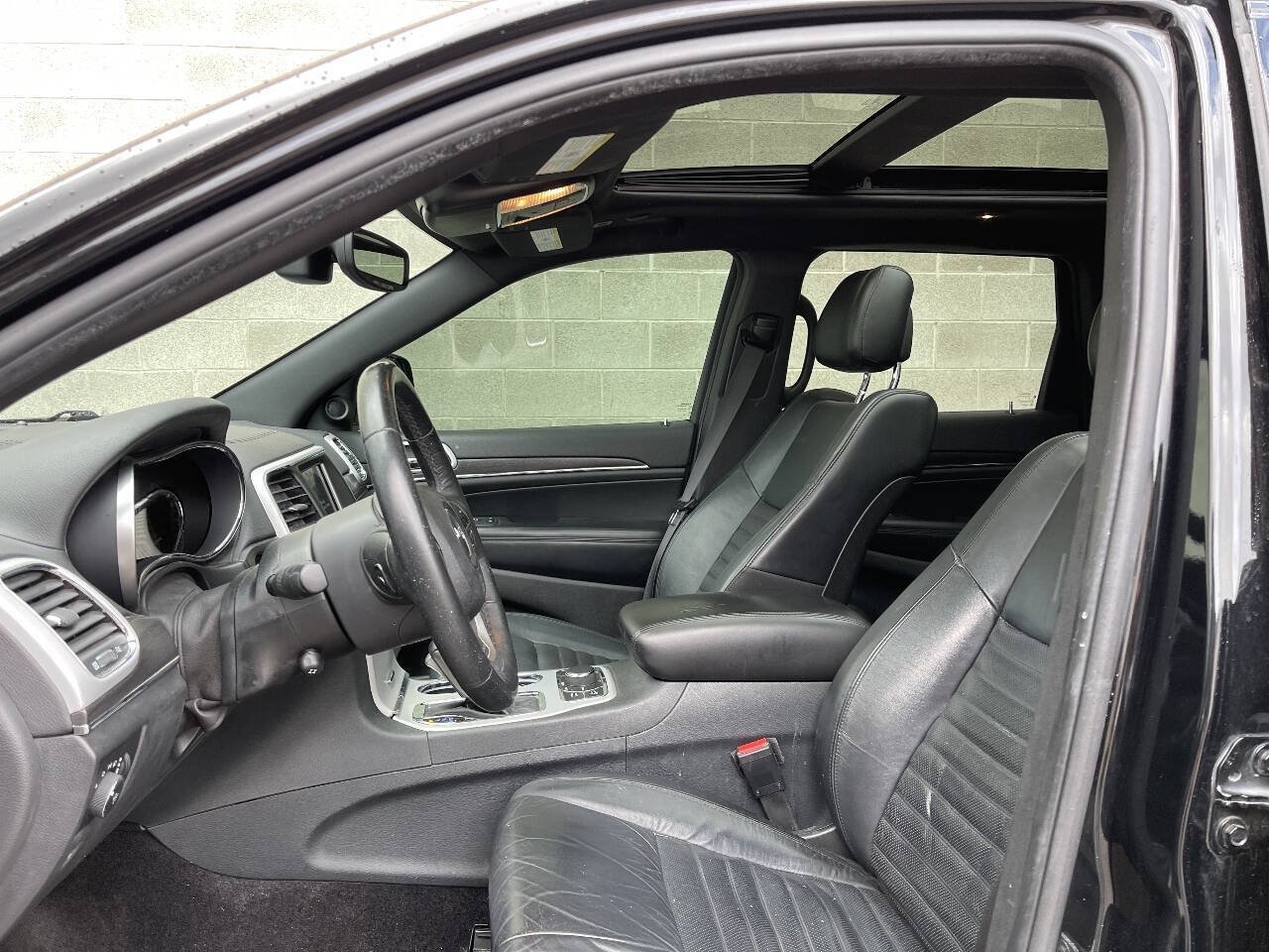Used 2018 Jeep Grand Cherokee Limited AWD/4WD image 9