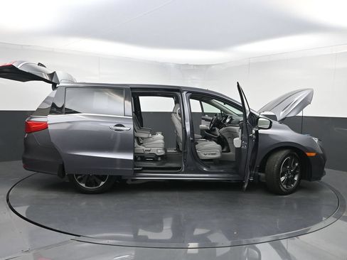 Used 2022 Honda Odyssey Elite image 41