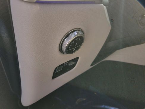 Certified 2026 Mercedes-Benz GLC 300 image 29