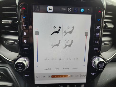 Used 2023 RAM 3500 Laramie image 15