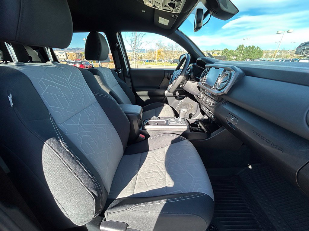 Used 2023 Toyota Tacoma TRD Off-Road AWD/4WD image 30
