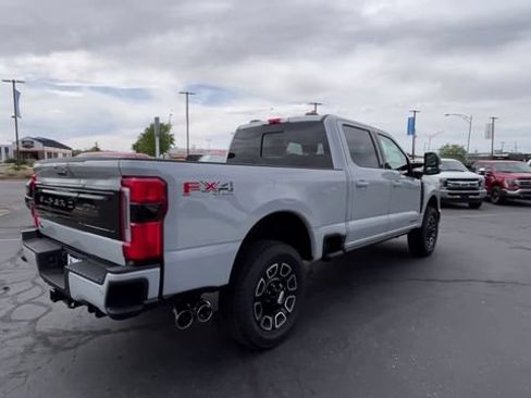 Used 2025 Ford F350 Platinum AWD/4WD image 7