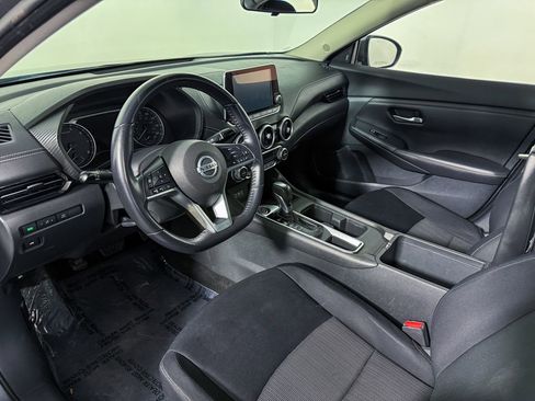 Used 2020 Nissan Sentra SV image 13