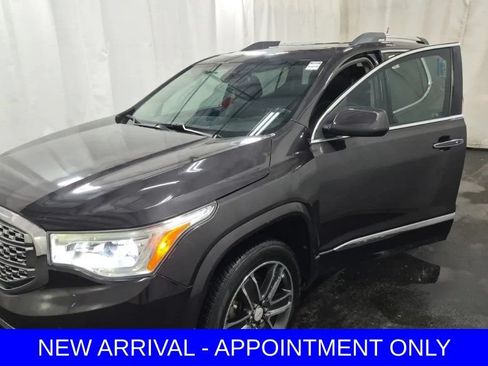 Used 2019 GMC Acadia Denali w/ Technology Package FWD image 1