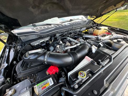 Used 2017 Ford F550 4x4 Regular Cab Super Duty image 32