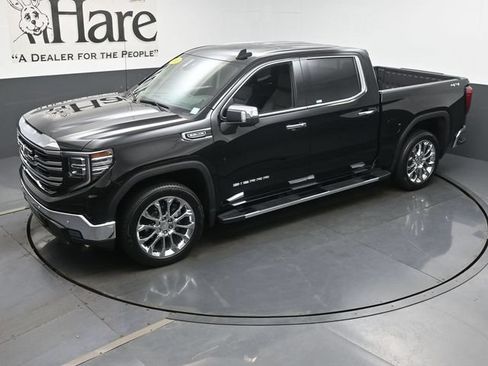 Used 2023 GMC Sierra 1500 SLT w/ SLT Premium Plus Package AWD/4WD image 42