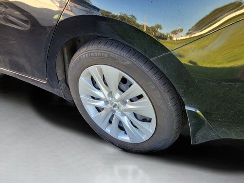 Used 2022 Nissan Sentra S w/ Electronics Package FWD image 27