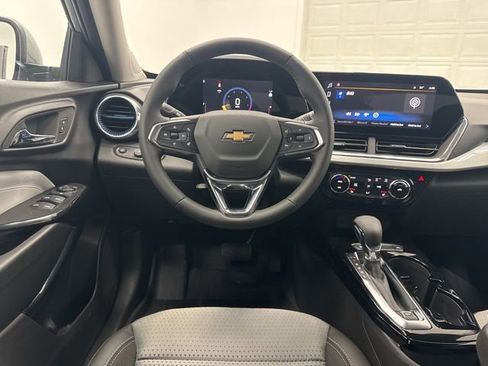 New 2026 Chevrolet Trax LT w/ Driver Confidence Package FWD image 22