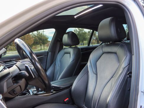 Used 2018 BMW 530e image 15