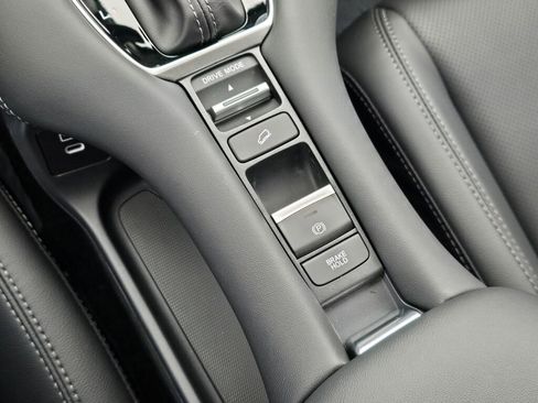 Certified 2026 Honda HR-V EX-L image 27