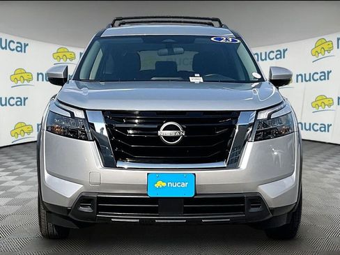 Used 2023 Nissan Pathfinder SV AWD/4WD image 2