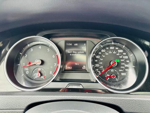 Used 2020 Volkswagen GTI SE image 18