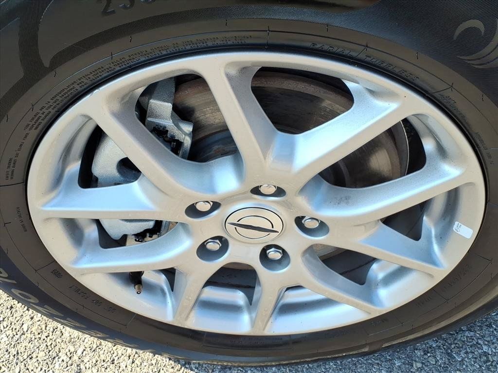 Used 2025 Chrysler Pacifica Select FWD image 11