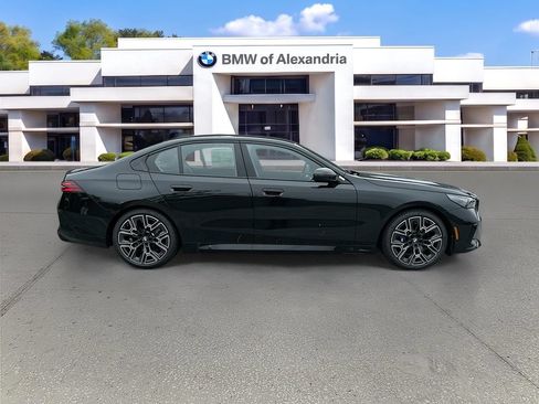 Used 2026 BMW 530i xDrive w/ Executive Package AWD/4WD image 8