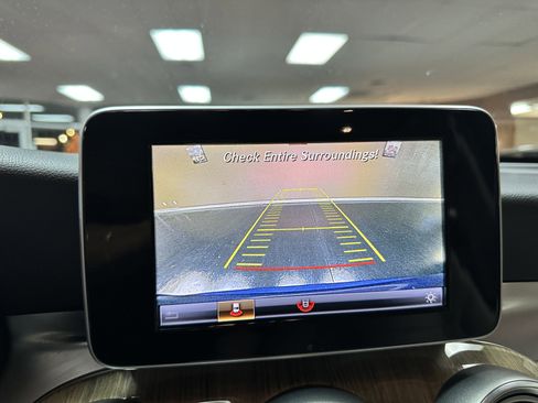 Used 2018 Mercedes-Benz GLC 300 image 16